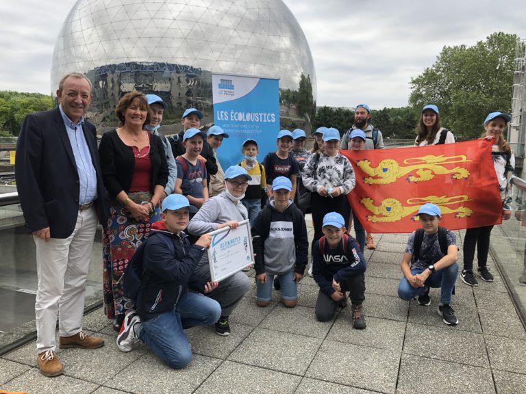 Les 6èmes du collège Notre-Dame de Briouze, champions du concours national « Les Écoloustics »